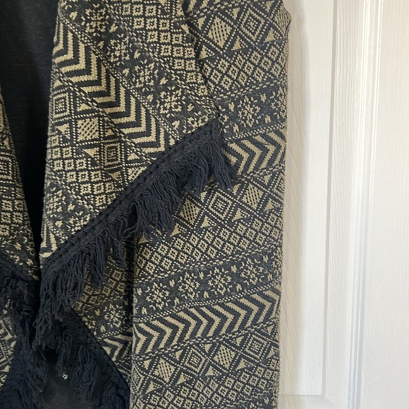 Nordstrom Sweater Vest with Fringe Black/Green Large - Picture 2 of 2